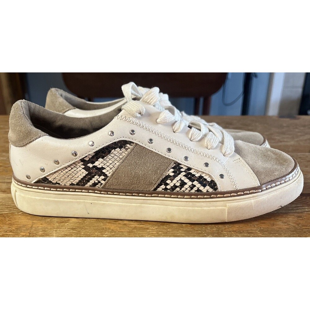 Crown Vintage Woman's Sz 8 Kalinda Tan Snake Skin Sneaker Suede Leather